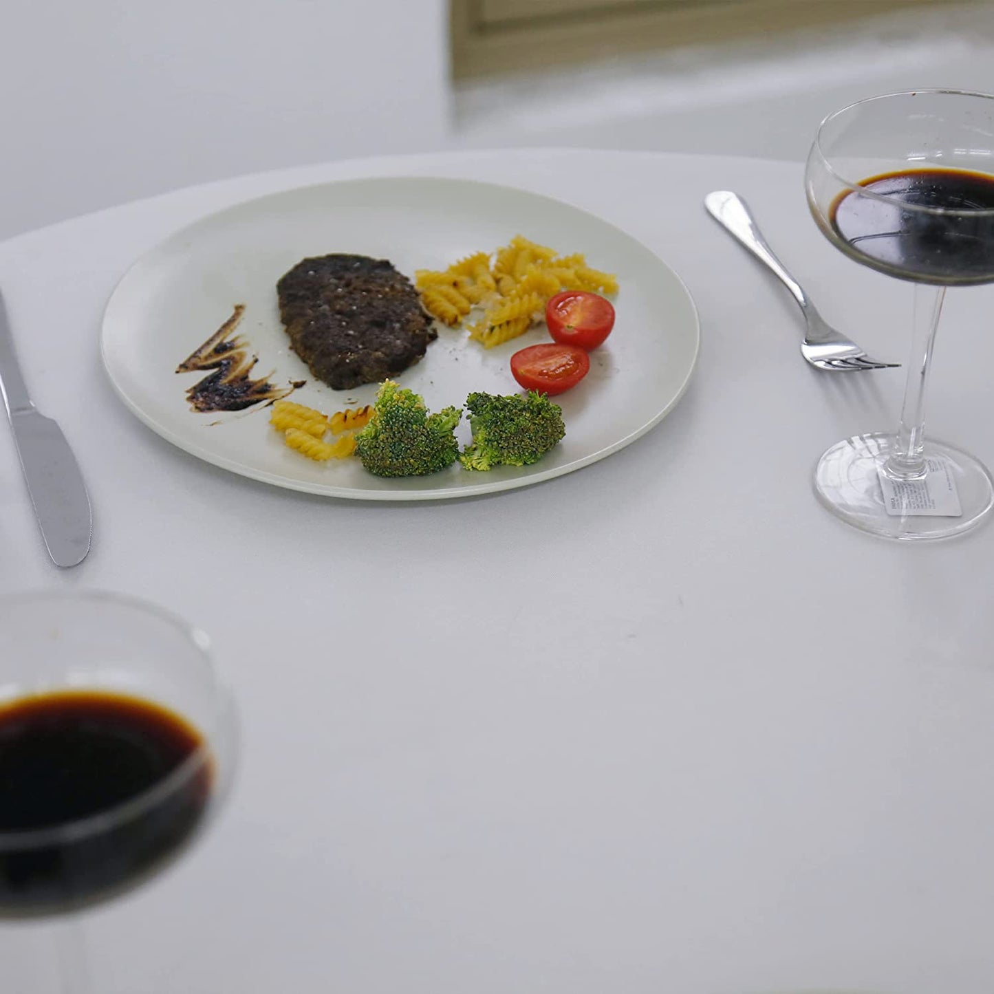 Mantel de Mesa Antimanchas Redonda de Tejido Impermeable (180CM Ø, Negro)